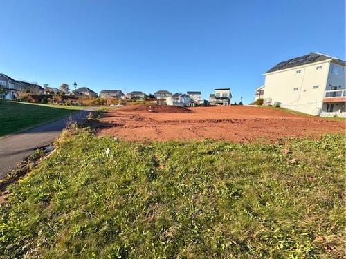 6 Harvest Drive, Stratford, PE 