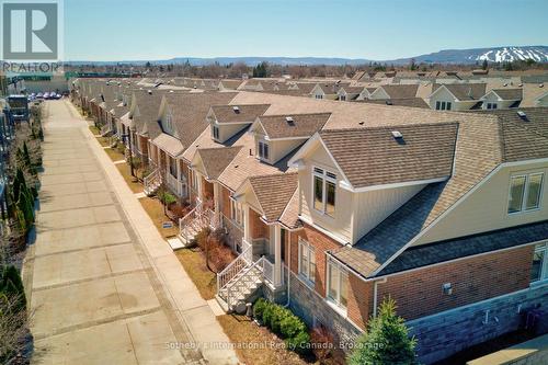 4 Emerson Mews, Collingwood, ON - Outdoor