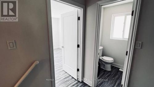 Unit A - 82 Sanford Street, Barrie, ON - Indoor Photo Showing Bathroom