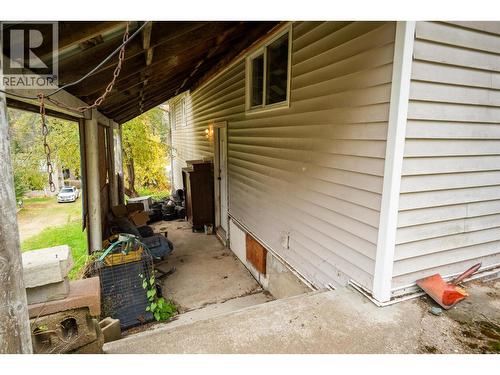 1976 Watson Lane, Fruitvale, BC - Outdoor With Exterior