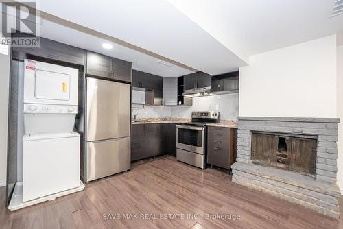 26 Hillbank Trail, Brampton, ON - Indoor Photo Showing Kitchen
