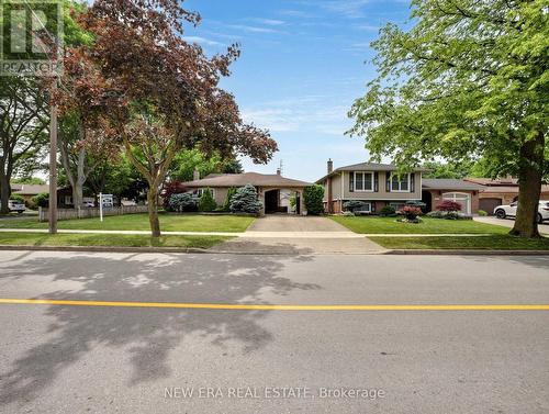3311 FAIRWAY ROAD  Niagara Falls, ON L2J 3R5