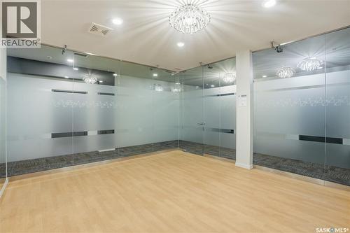 221 235 Evergreen Square, Saskatoon, SK - Indoor Photo Showing Bathroom