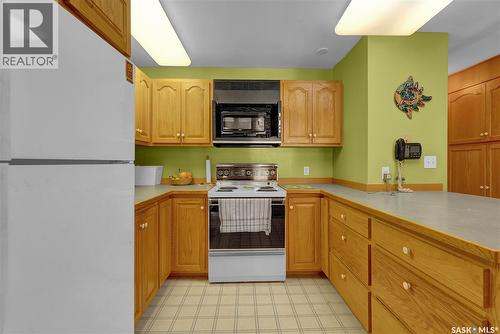 3047 Whitmore Avenue, Regina, SK - Indoor Photo Showing Kitchen