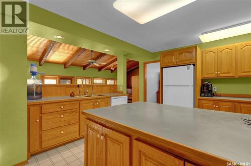 3047 Whitmore Avenue, Regina, SK - Indoor Photo Showing Kitchen