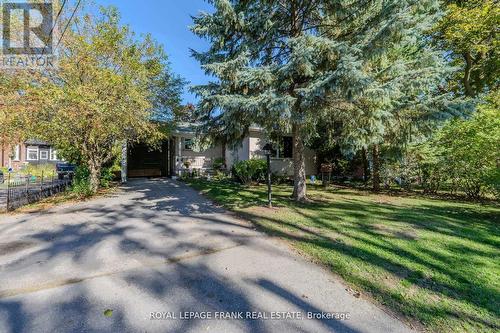 32 Melbourne Street E, Kawartha Lakes (Lindsay), ON - Outdoor