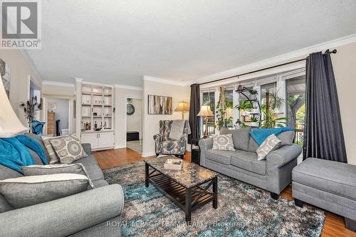 43 Blacksmith Road, Rideau Lakes, ON - Indoor Photo Showing Living Room