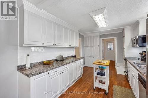 43 Blacksmith Road, Rideau Lakes, ON - Indoor Photo Showing Kitchen With Upgraded Kitchen
