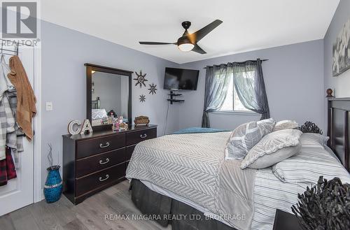 574 Broadway Street, Welland (Broadway), ON - Indoor Photo Showing Bedroom
