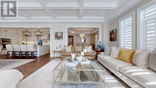 187 Purple Creek Road, Vaughan, ON - Indoor Photo Showing Living Room