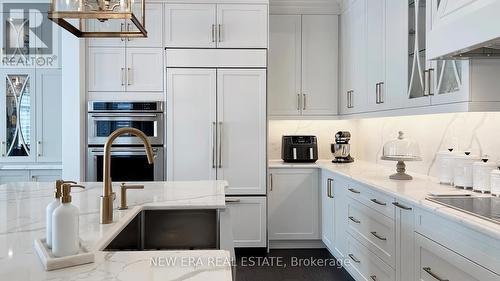 187 Purple Creek Road, Vaughan, ON - Indoor Photo Showing Kitchen