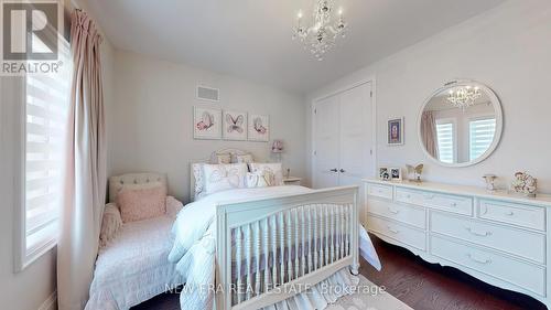 187 Purple Creek Road, Vaughan, ON - Indoor Photo Showing Bedroom