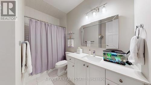 187 Purple Creek Road, Vaughan, ON - Indoor Photo Showing Bathroom