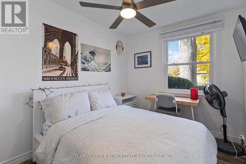 1054 Wembley Road, London North (North M), ON - Indoor Photo Showing Bedroom