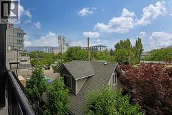 With no neighbours looking directly in - 