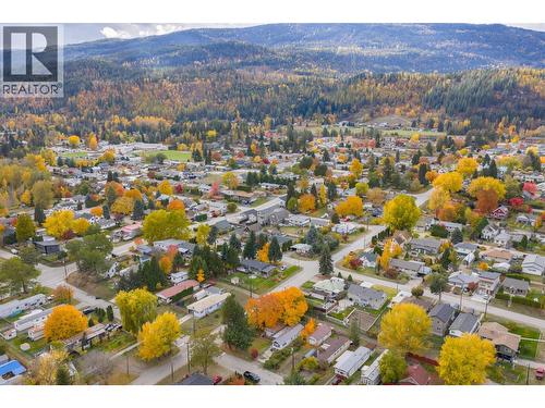 320 3Rd Avenue, Castlegar, BC 