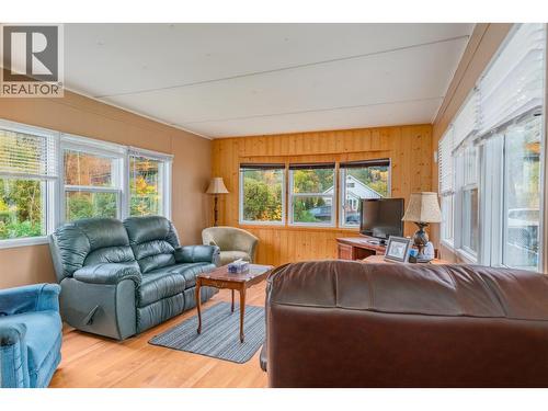 320 3Rd Avenue, Castlegar, BC 