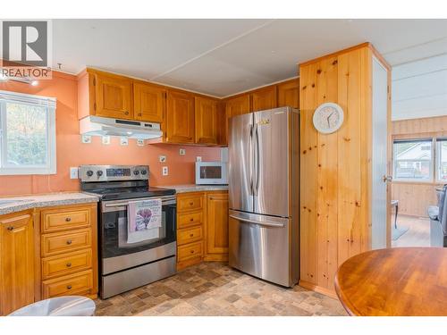 320 3Rd Avenue, Castlegar, BC 