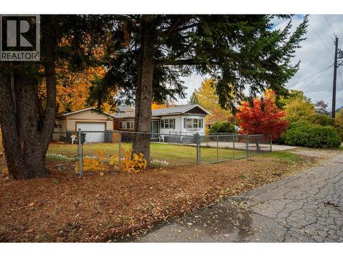 320 3Rd Avenue, Castlegar, BC 
