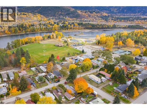 320 3Rd Avenue, Castlegar, BC 