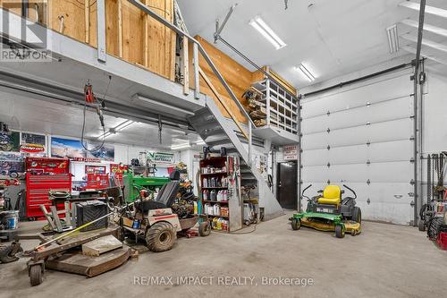 272 Raglan Road W, Oshawa, ON - Indoor Photo Showing Garage
