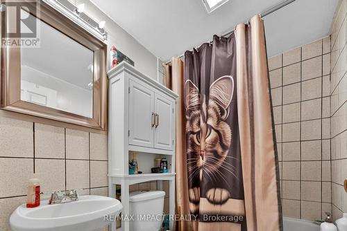 272 Raglan Road W, Oshawa, ON - Indoor Photo Showing Bathroom