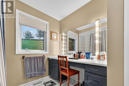 272 Raglan Road W, Oshawa, ON - Indoor