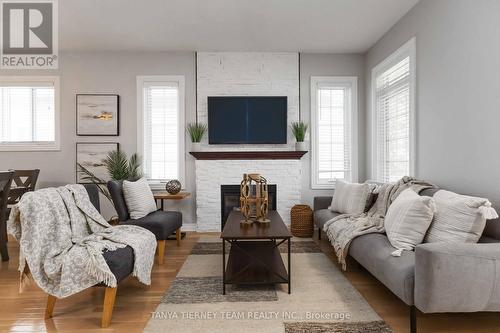 26 Wilshire Drive, Whitby, ON - Indoor Photo Showing Living Room With Fireplace