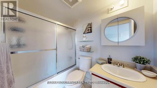 507 - 1655 Pickering Parkway, Pickering, ON - Indoor Photo Showing Bathroom