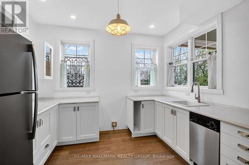 500 Bayview Drive, Ottawa, ON - Indoor Photo Showing Kitchen