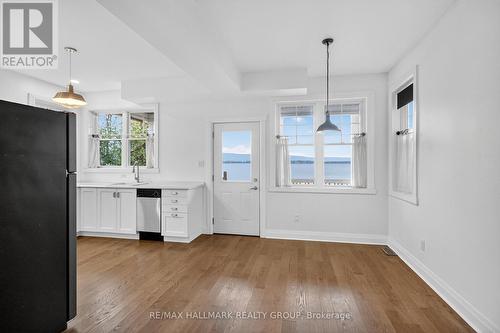 500 Bayview Drive, Ottawa, ON - Indoor