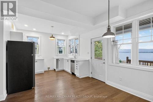 500 Bayview Drive, Ottawa, ON - Indoor