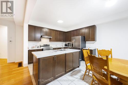 20 Cherry Taylor Avenue, Cambridge, ON - Indoor Photo Showing Kitchen