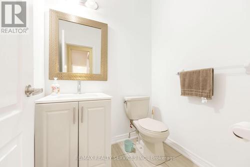 20 Cherry Taylor Avenue, Cambridge, ON - Indoor Photo Showing Bathroom