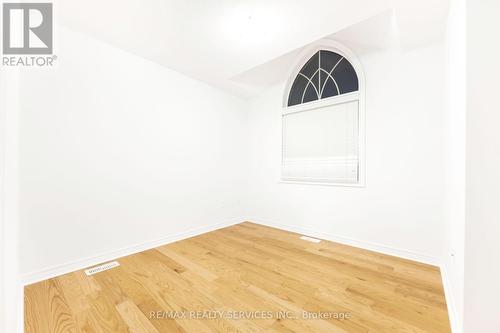 20 Cherry Taylor Avenue, Cambridge, ON - Indoor Photo Showing Other Room