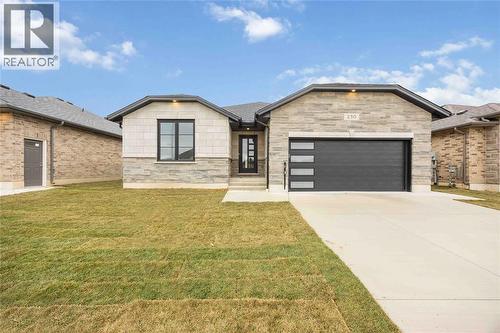 230 Nicholas Street, Sarnia, ON - Outdoor With Facade