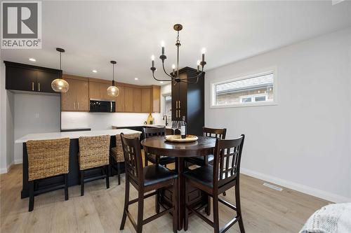 230 Nicholas Street, Sarnia, ON - Indoor Photo Showing Dining Room