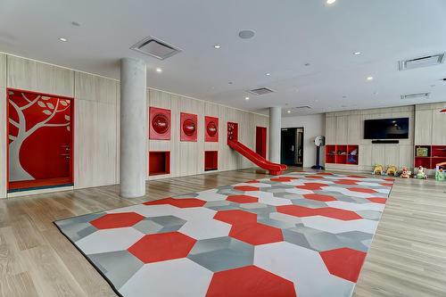 Salle communautaire - 406-1900 Rue Suzanne-Coallier, Montréal (Saint-Laurent), QC - Indoor Photo Showing Other Room