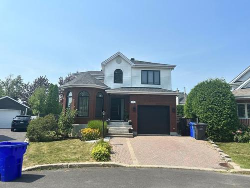 Frontage - 18 Place De Fontenay, Sainte-Julie, QC - Outdoor With Facade