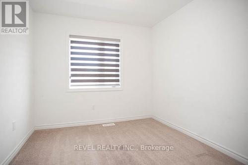 7 Poole Street, Brantford, ON - Indoor Photo Showing Other Room