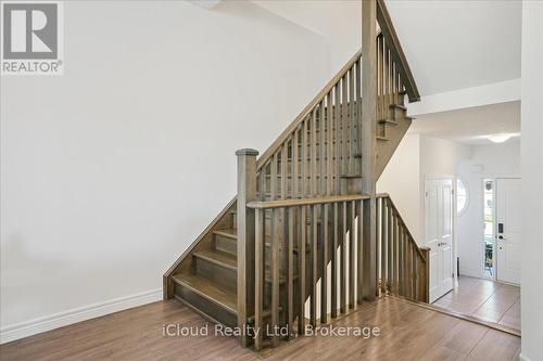 136 Dunrobin Lane, Grimsby, ON - Indoor Photo Showing Other Room