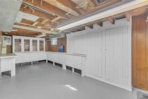 241 Campbell Street, Winnipeg, MB - Indoor