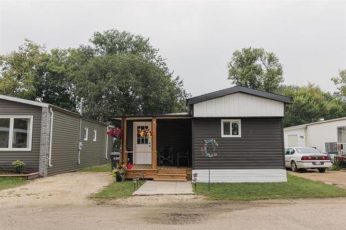 8 Mobile Street, Carman, MB - Outdoor