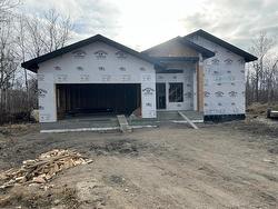 62 Bluegrass Way  St Malo, MB R0A 1T0