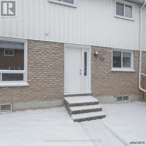 19 - 15 TRACEY PARK DRIVE  Belleville (Belleville Ward), ON K8P 4R4