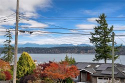 774 Ash St  Campbell River, BC V9W 8A7