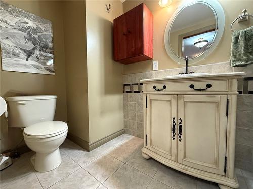 2934 Mission Wycliffe Road, Cranbrook, BC - Indoor Photo Showing Bathroom