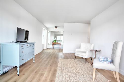 202-95 Winnipeg Street, Penticton, BC - Indoor