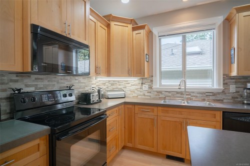 5981 Kaden Pl, Nanaimo, BC 