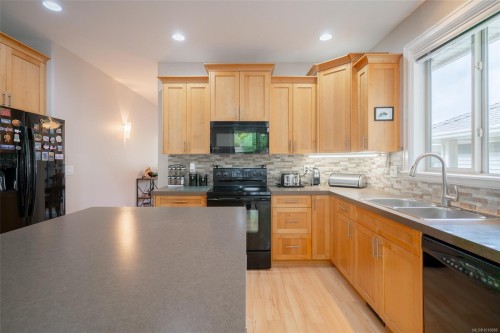 5981 Kaden Pl, Nanaimo, BC 